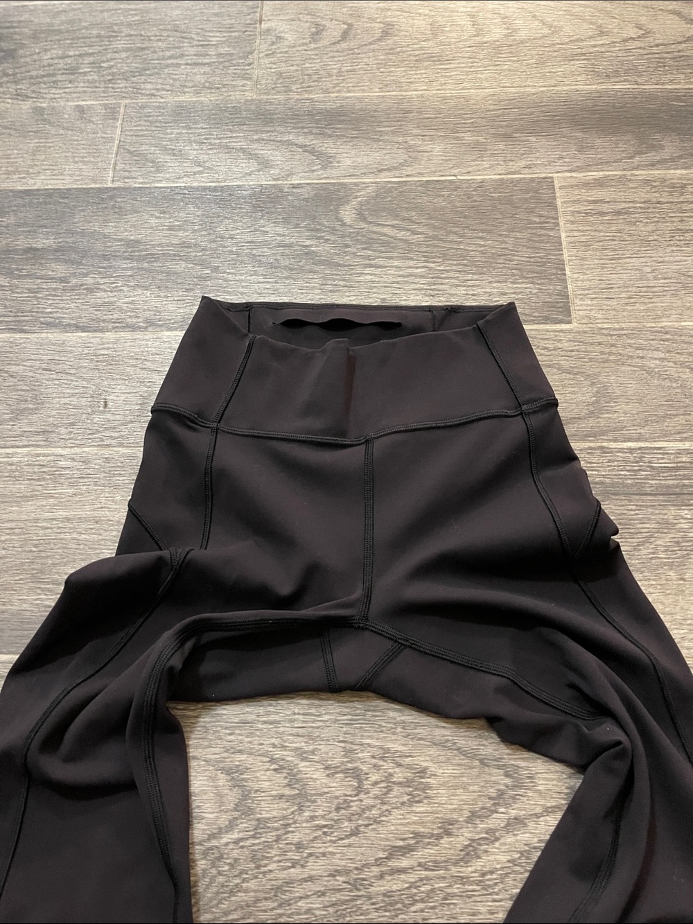 Lululemon In Movement Tight 25” - Picture 5 of 8